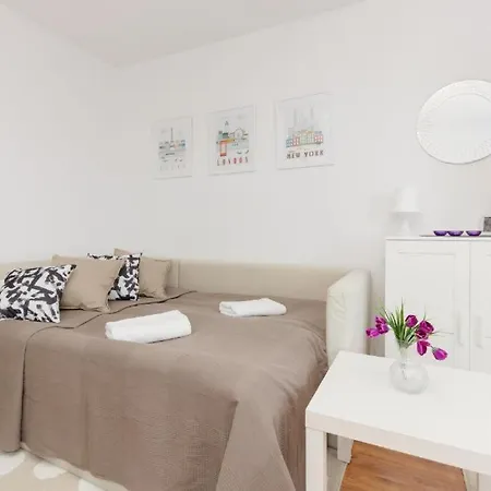 Wola Oasis - Cosy Apartment Near Metro Station Warschau Exterior foto