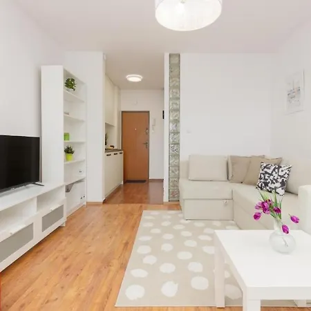 Wola Oasis - Cosy Apartment Near Metro Station Warschau Exterior foto